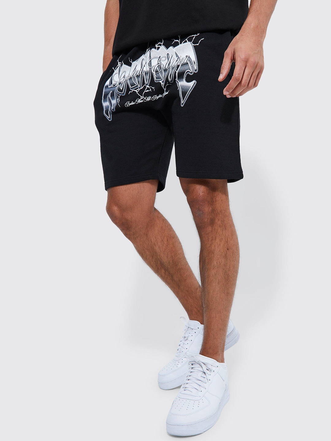 

boohooMAN Slim Fit Printed Shorts, Black