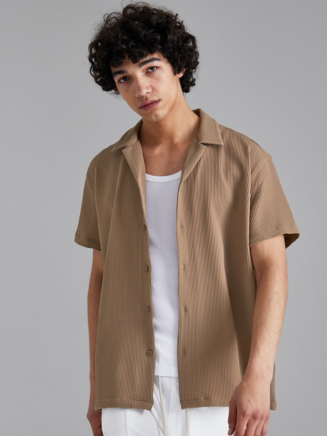 

boohooMAN Revere Oversized Pleated Shirt, Brown