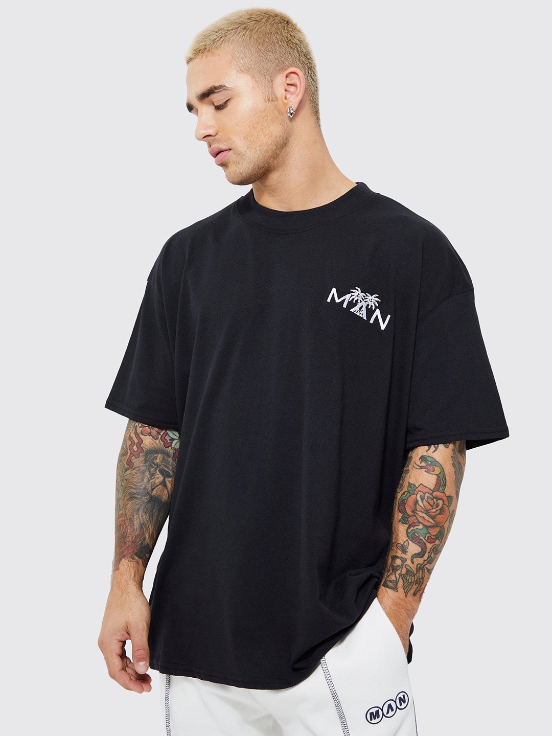 

boohooMAN Typography Drop-Shoulder Sleeves Pure Cotton Oversized T-shirt, Black