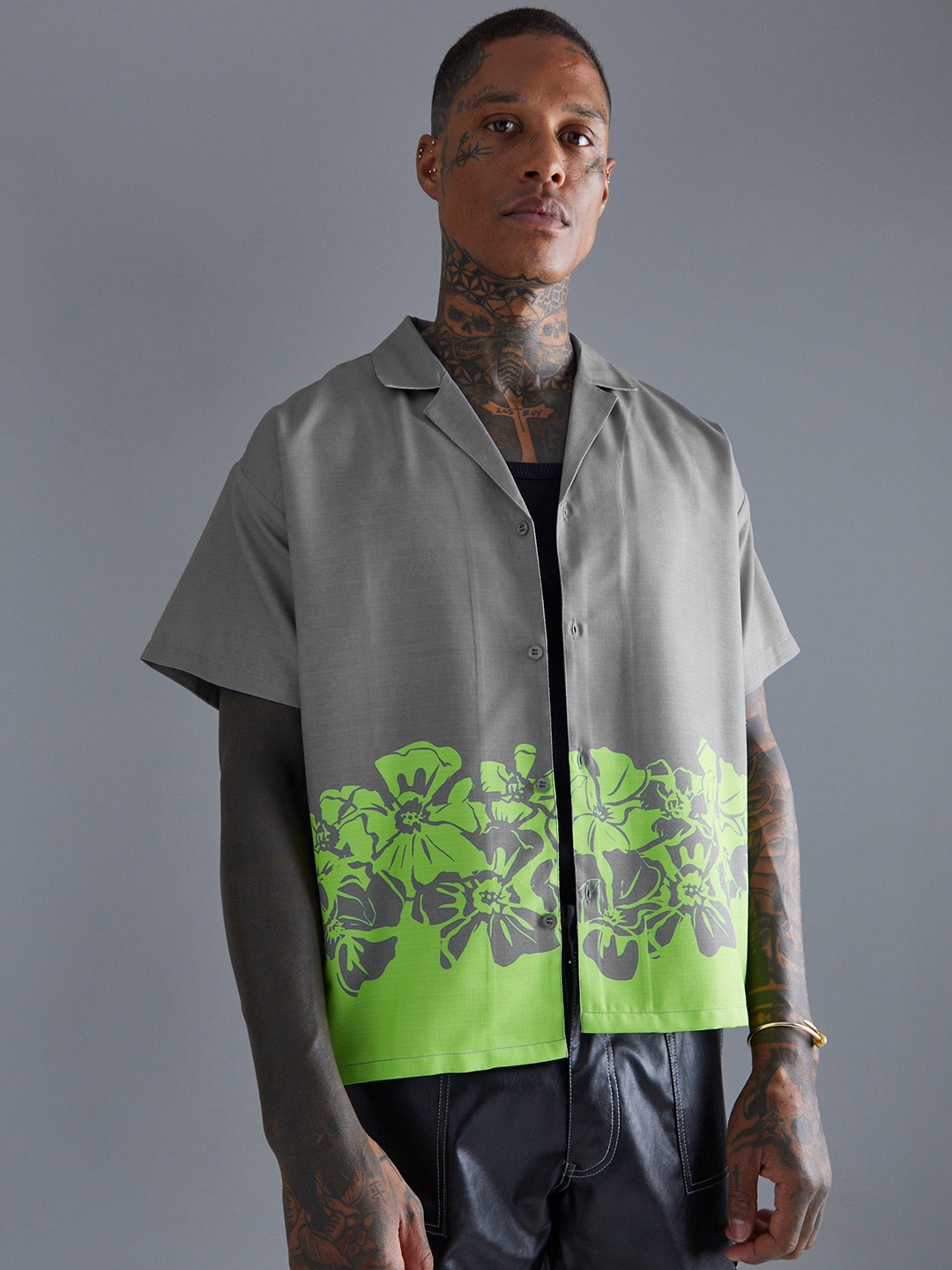 

boohooMAN Floral Print Boxy Casual Shirt, Grey