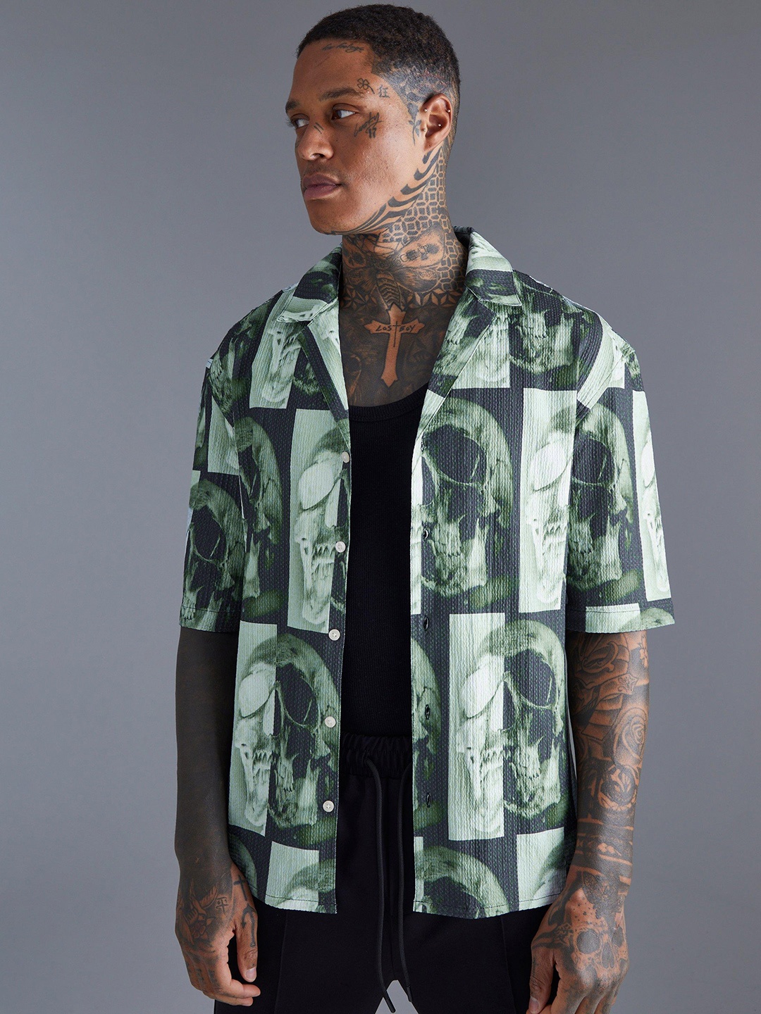 

boohooMAN Printed Dropped Revere Shirt, Black
