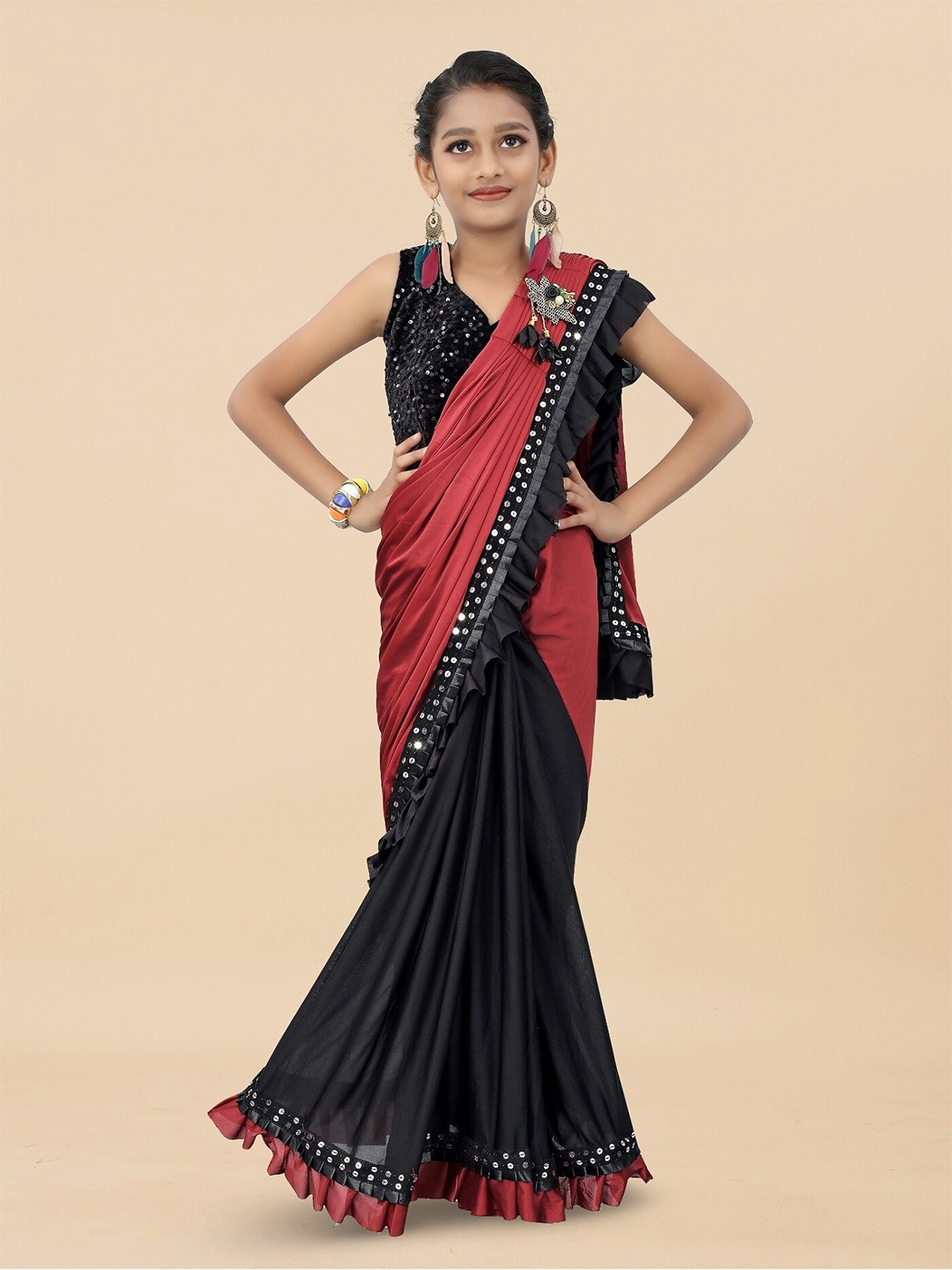 

APNISHA Girls Sequinned Linen Blend Ready to Wear Saree, Maroon