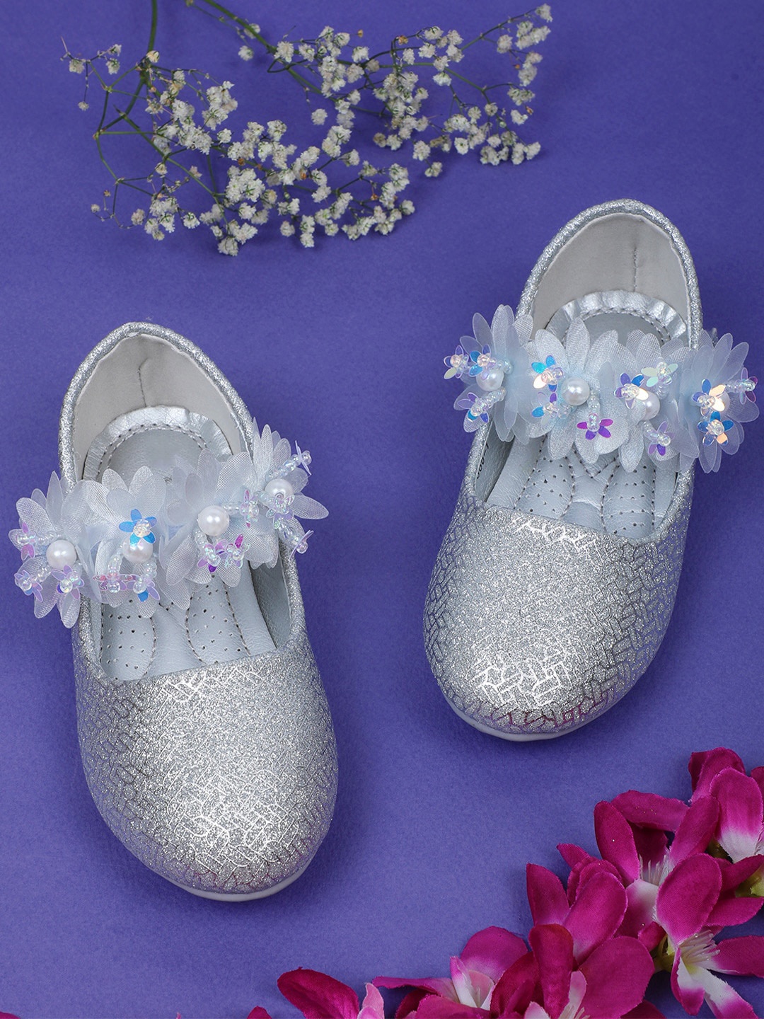 

Baby Moo Girls Embellished Round Toe Ballerinas, Silver