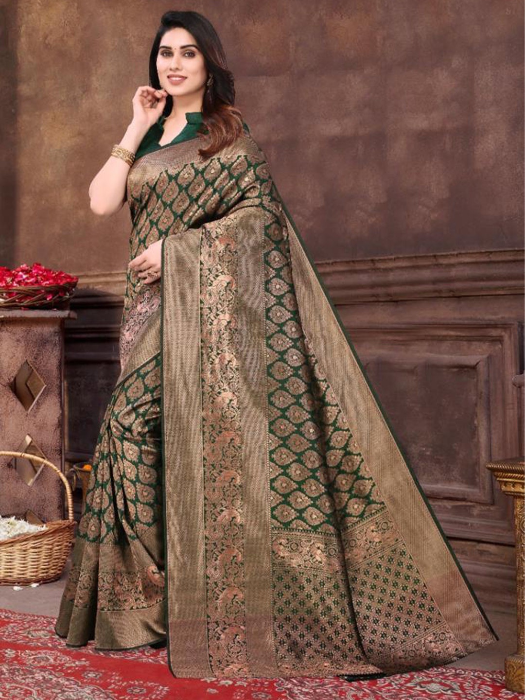 

Fab Viva Ethnic Motifs Woven Design Zari Banarasi Saree, Green