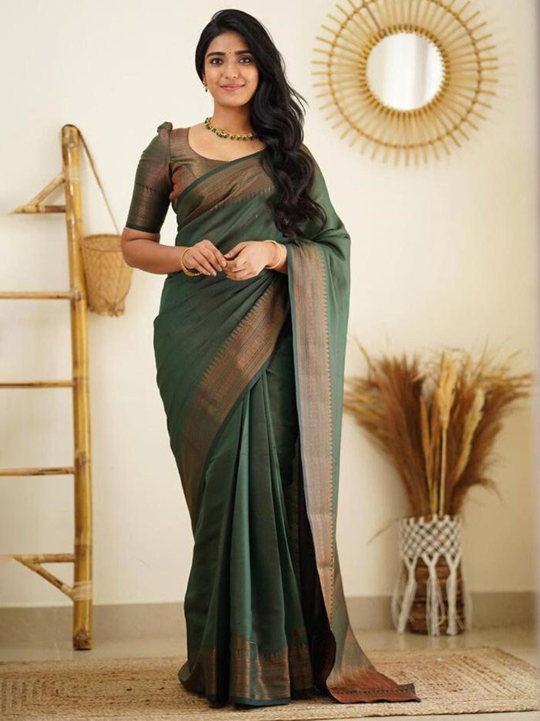 

Fab Viva Zari Silk Blend Banarasi Saree, Green