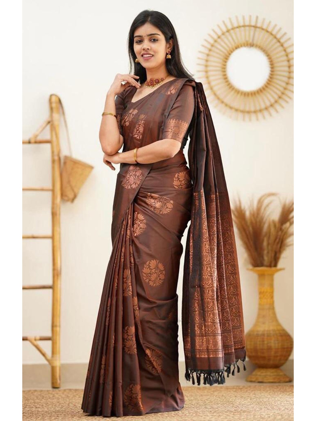 

Fab Viva Floral Woven Design Zari Banarasi Saree, Brown