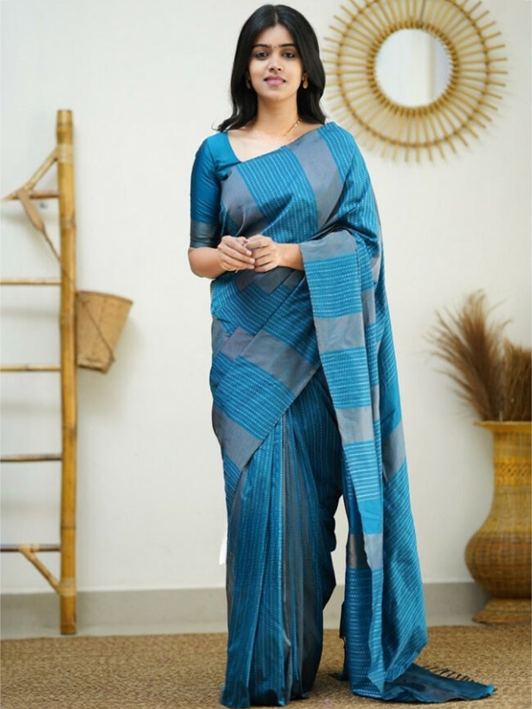 

Fab Viva Ethnic Motifs Woven Design Zari Banarasi Saree, Sea green