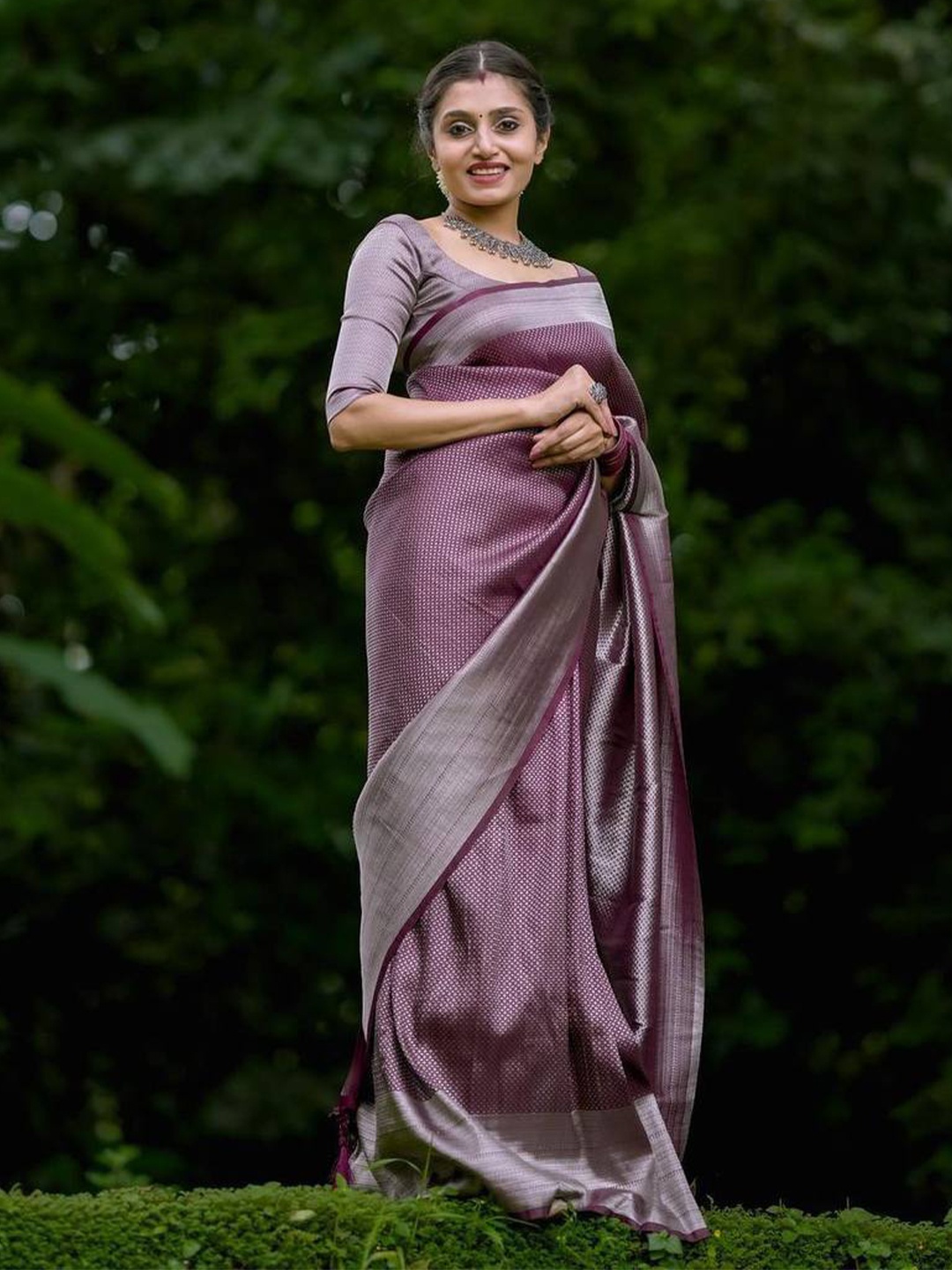

Fab Viva Ethnic Motif Woven Design Zari Banarasi Saree, Purple