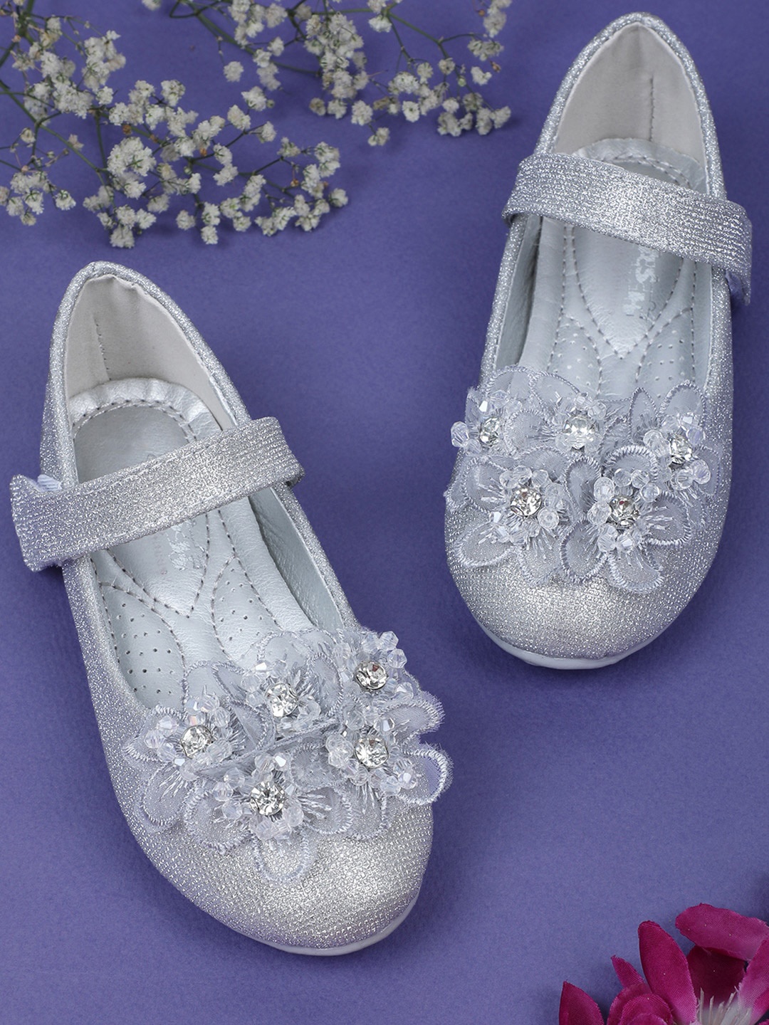 

Baby Moo Girls Embellished Round Toe Ballerinas, Silver