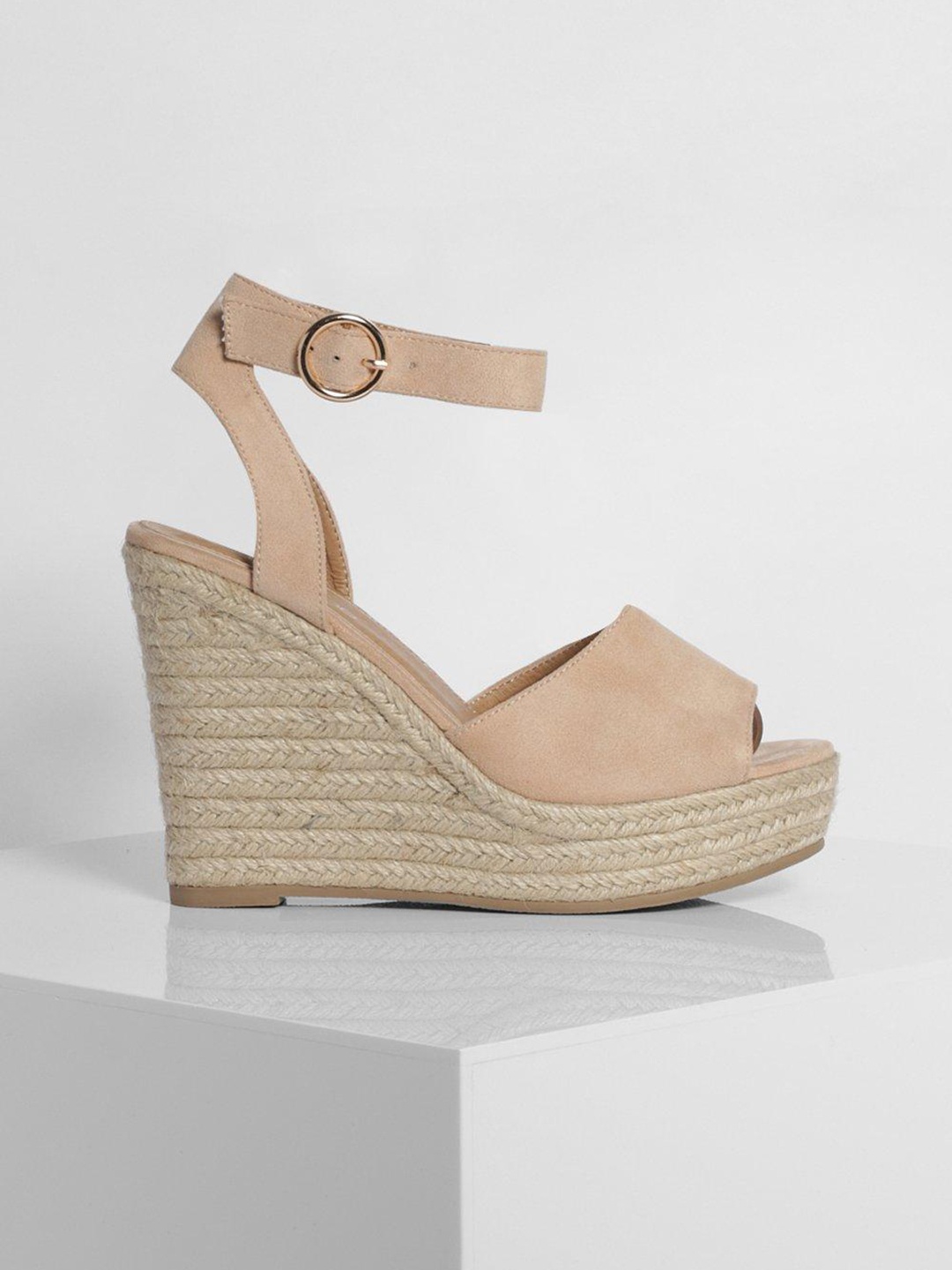 

Boohoo Women Mid-Top Wedge Heels, Beige