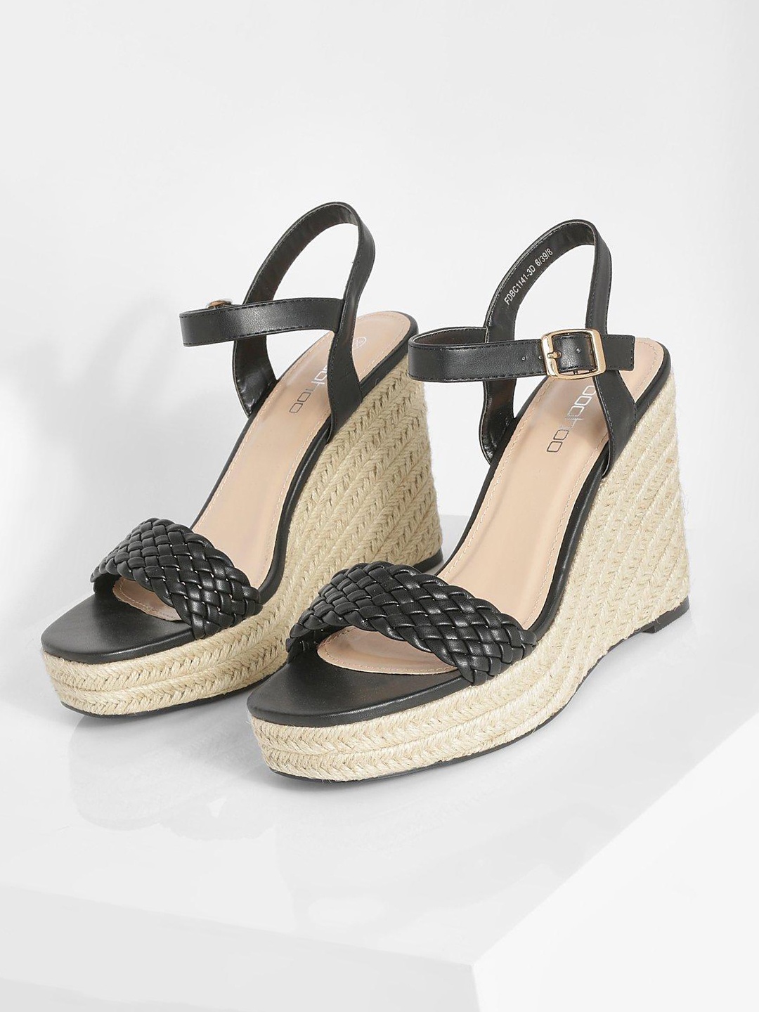 

Boohoo Women Woven Design Espadrille Wedge Heels, Black