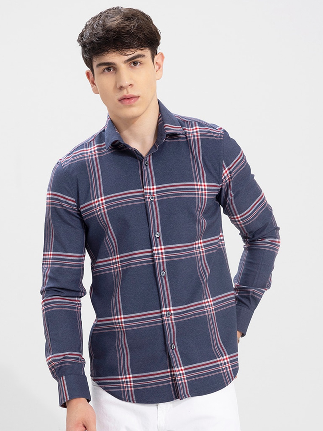 

Snitch Men Navy Blue Slim Fit Checked Cotton Casual Shirt