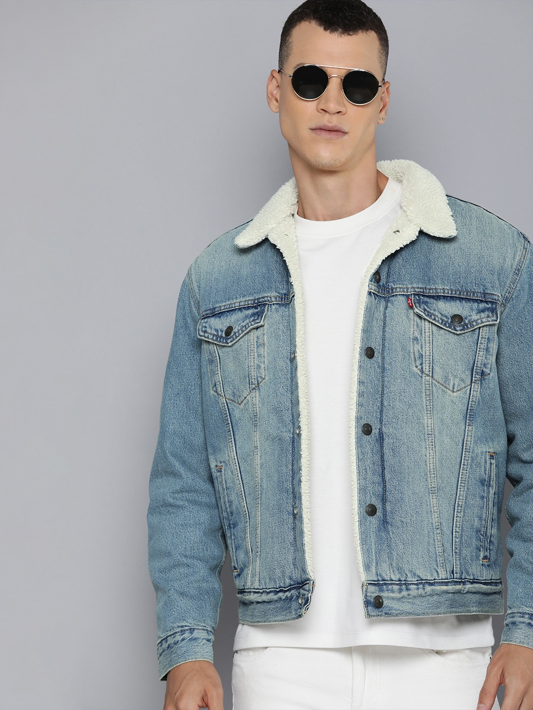 

Levis Pure Cotton Spread Collar Full Sleeves Solid Denim Jacket, Blue