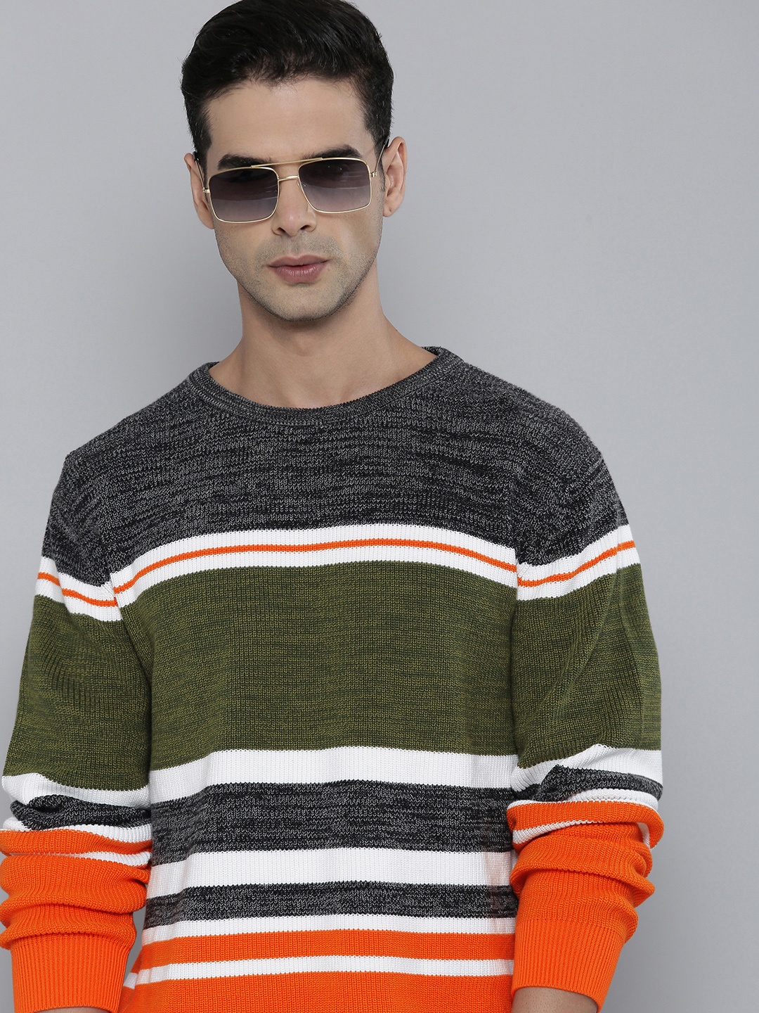 

Levis Colourblocked Knitted Pure Cotton Pullover, Black