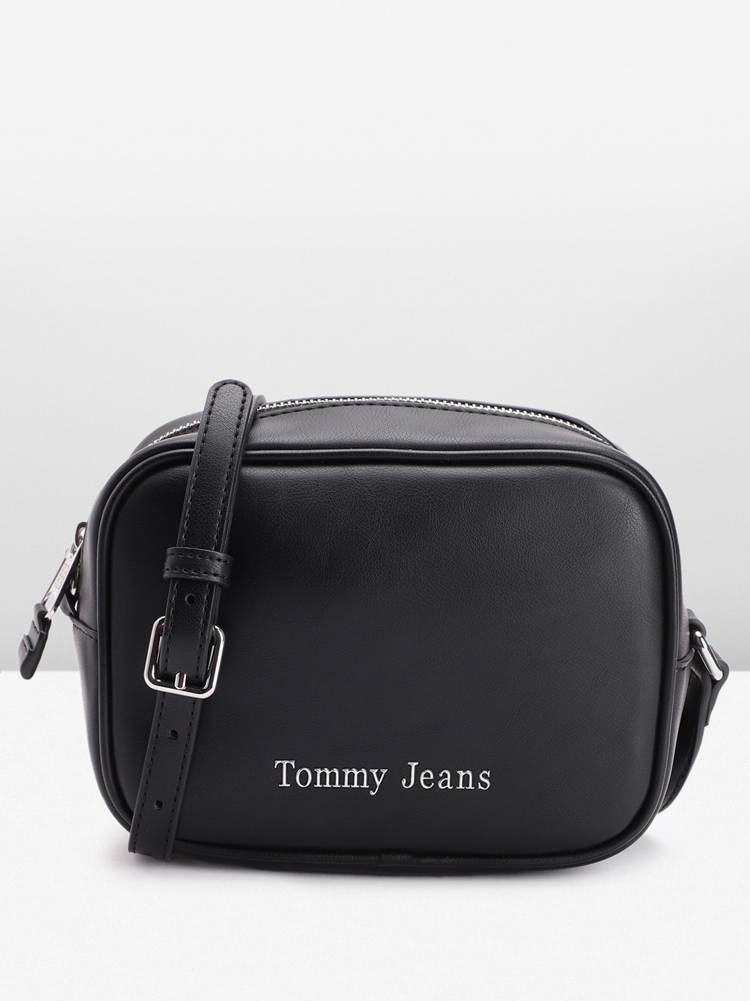 

Tommy Hilfiger Solid PU Structured Sling Bag, Black