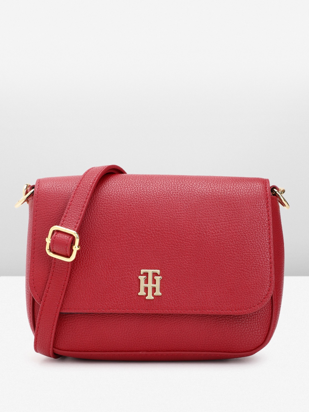 

Tommy Hilfiger Solid Structured Sling Bag, Red