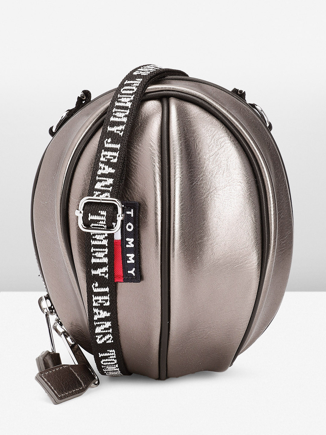 

Tommy Hilfiger Solid PU Bowling Handheld Bag with Brand Logo Applique Detail, Metallic