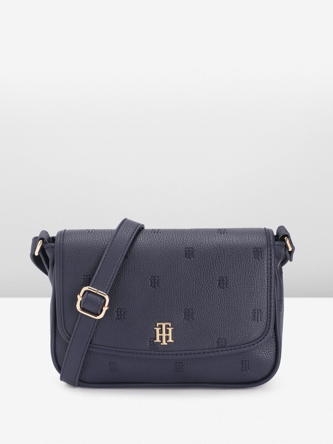 

Tommy Hilfiger Women Solid Sling Bag, Navy blue