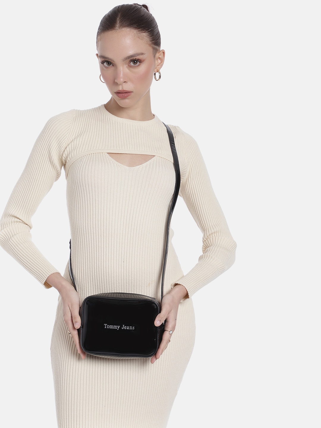 

Tommy Hilfiger Glossy Solid Structured Sling Bag, Black