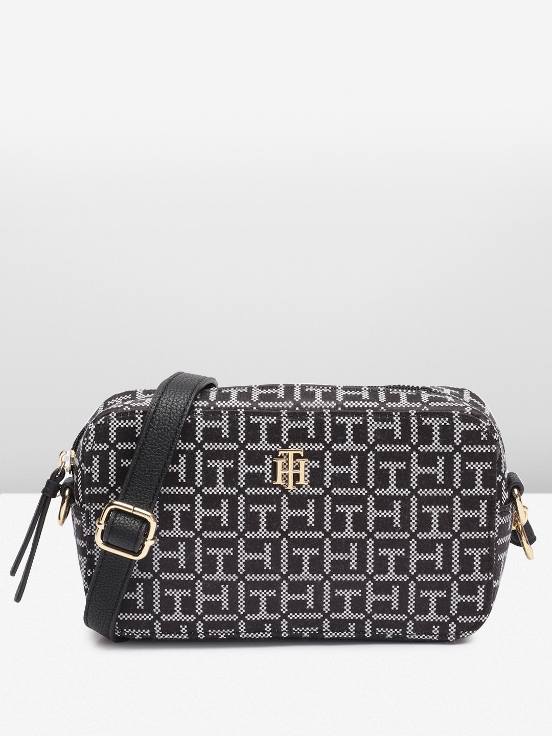 

Tommy Hilfiger THELMA II Brand Logo Printed Sling Bag, Black