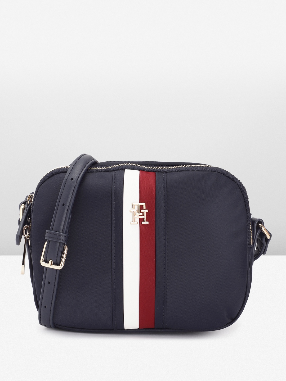 

Tommy Hilfiger Women Solid Sling Bag, Navy blue