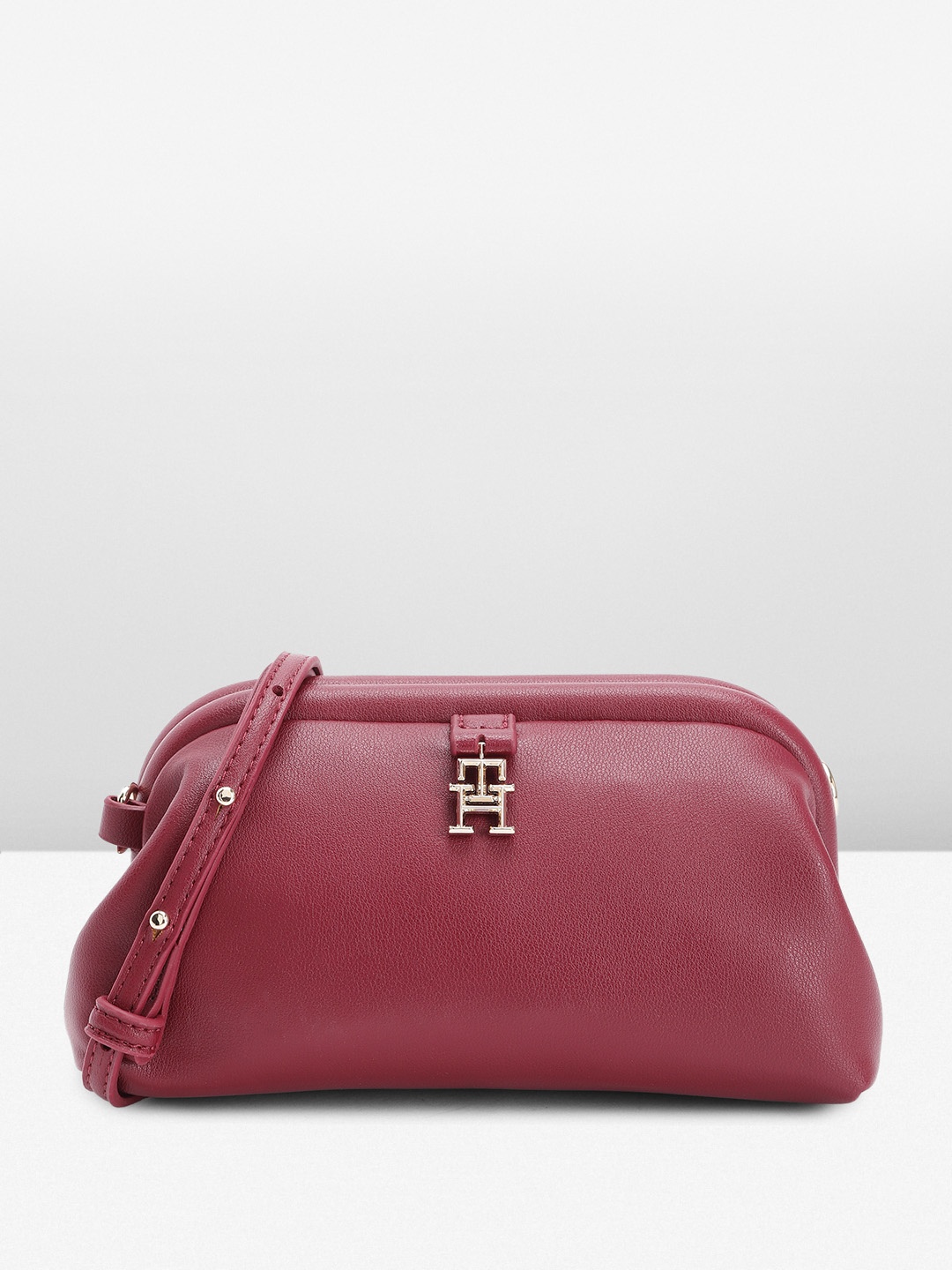

Tommy Hilfiger Structured Cross Over Sling Bag, Red