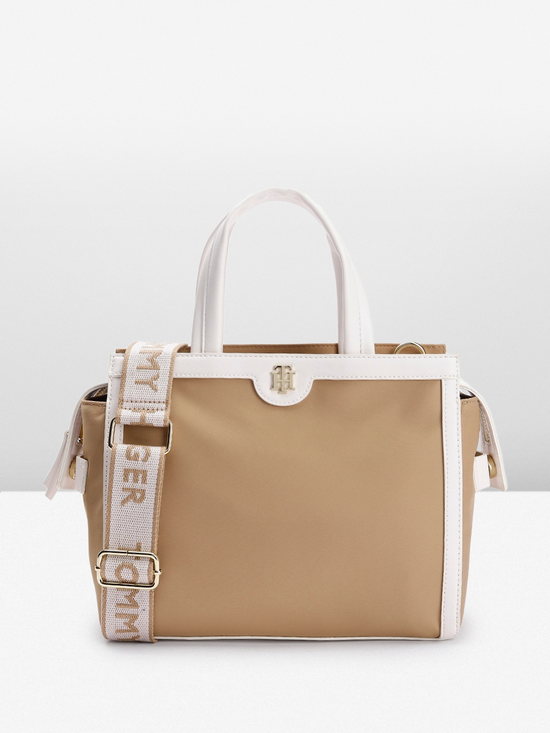 

Tommy Hilfiger Structured Handheld Bag, Beige