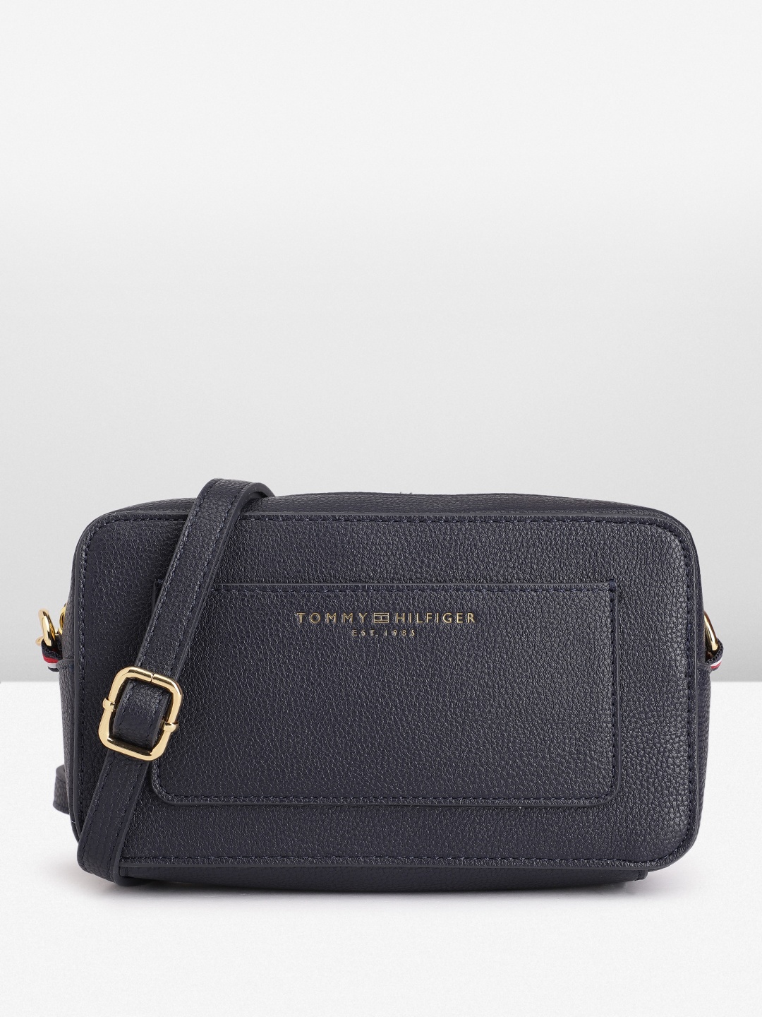 

Tommy Hilfiger Women Solid Sling Bag, Navy blue