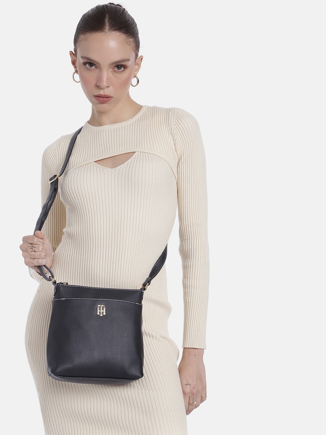 

Tommy Hilfiger Textured PU Structured Sling Bag, Black