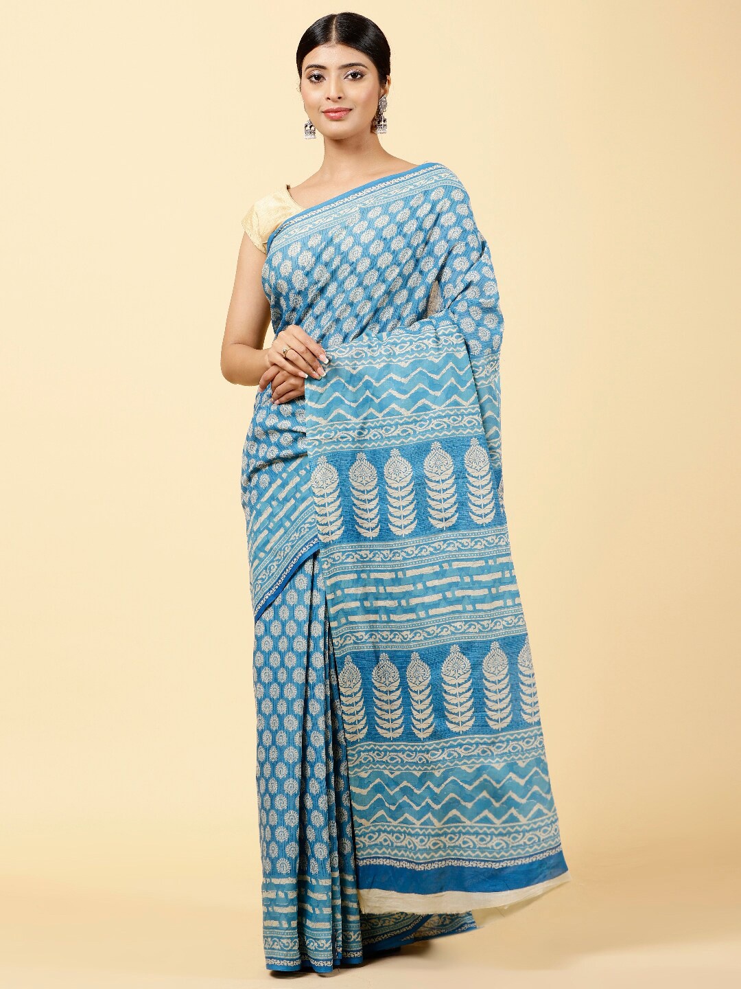 

Meena Bazaar Floral Printed Art Silk Saree, Blue