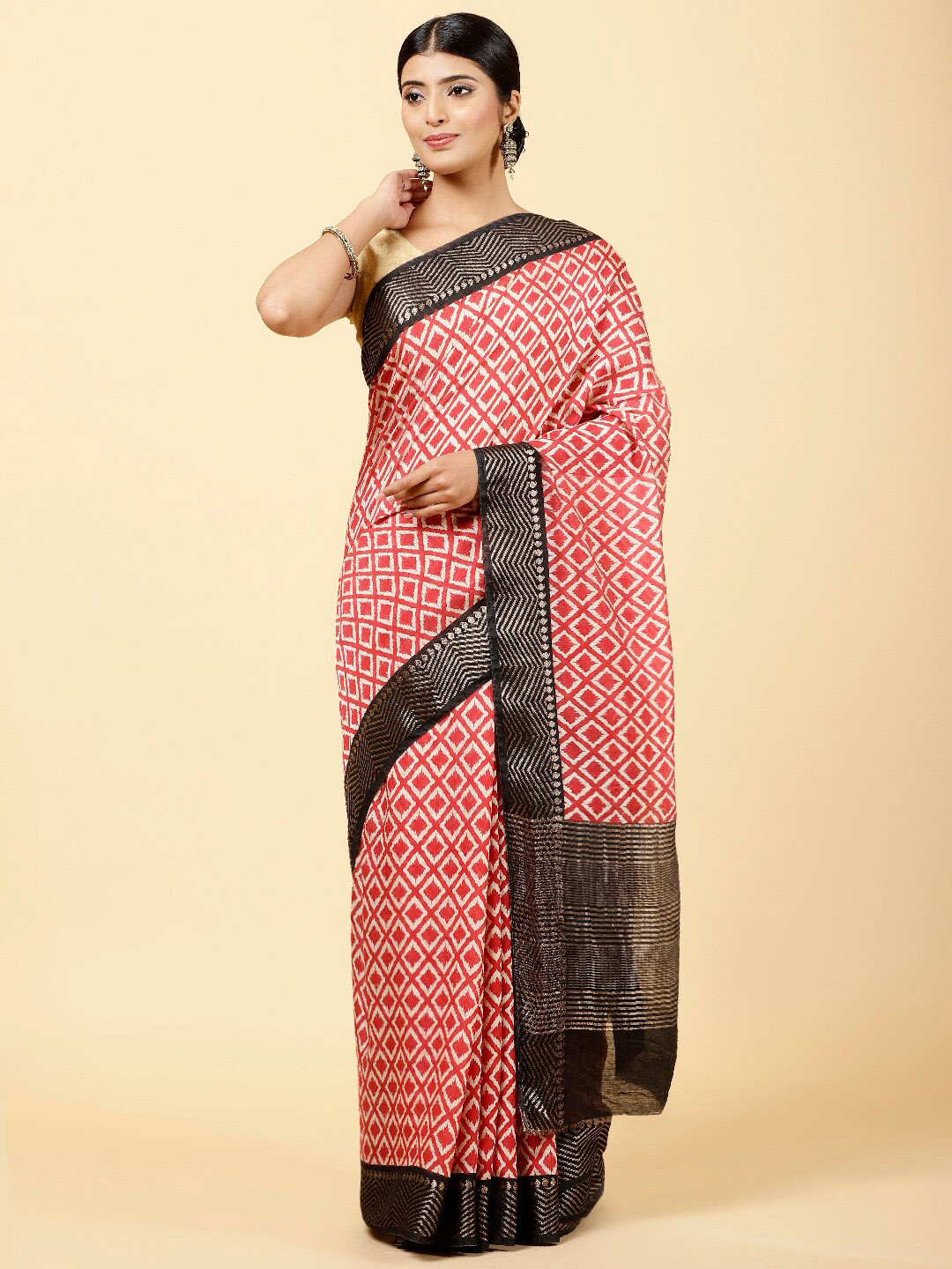 

Meena Bazaar Geometric Printed Art Silk Saree, Red