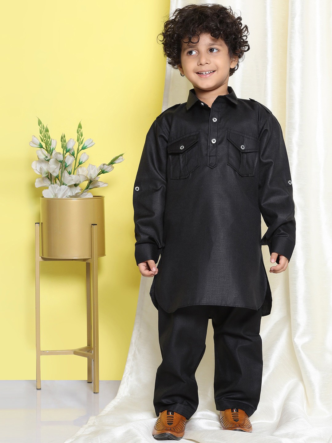 

Aj DEZInES Boys Pathani Regular Kurta with Pyjamas, Black
