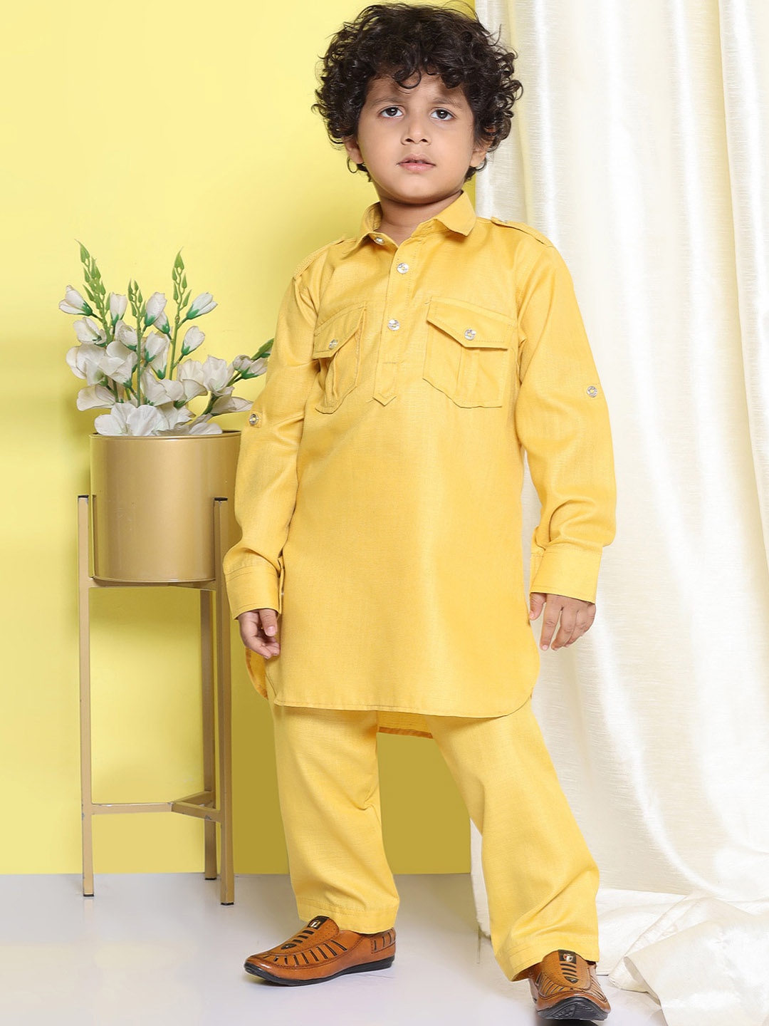 

Aj DEZInES Boys Pathani Regular Kurta with Pyjamas, Mustard