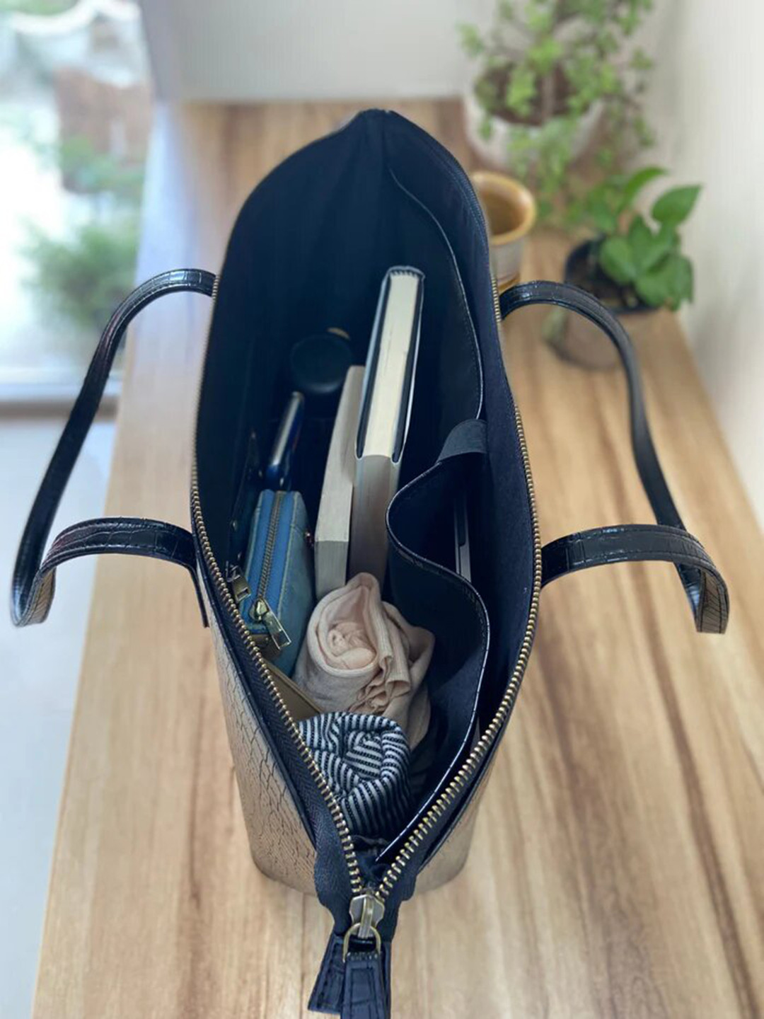 

Lychee bags Shopper Shoulder Oversized Bag, Black