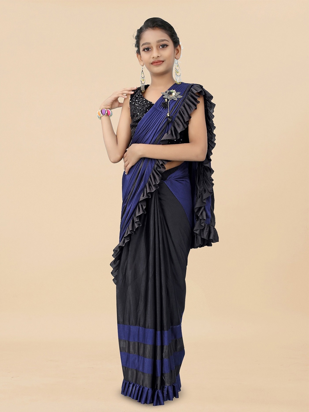 

APNISHA Girls Sequinned Ready to Wear Saree, Navy blue