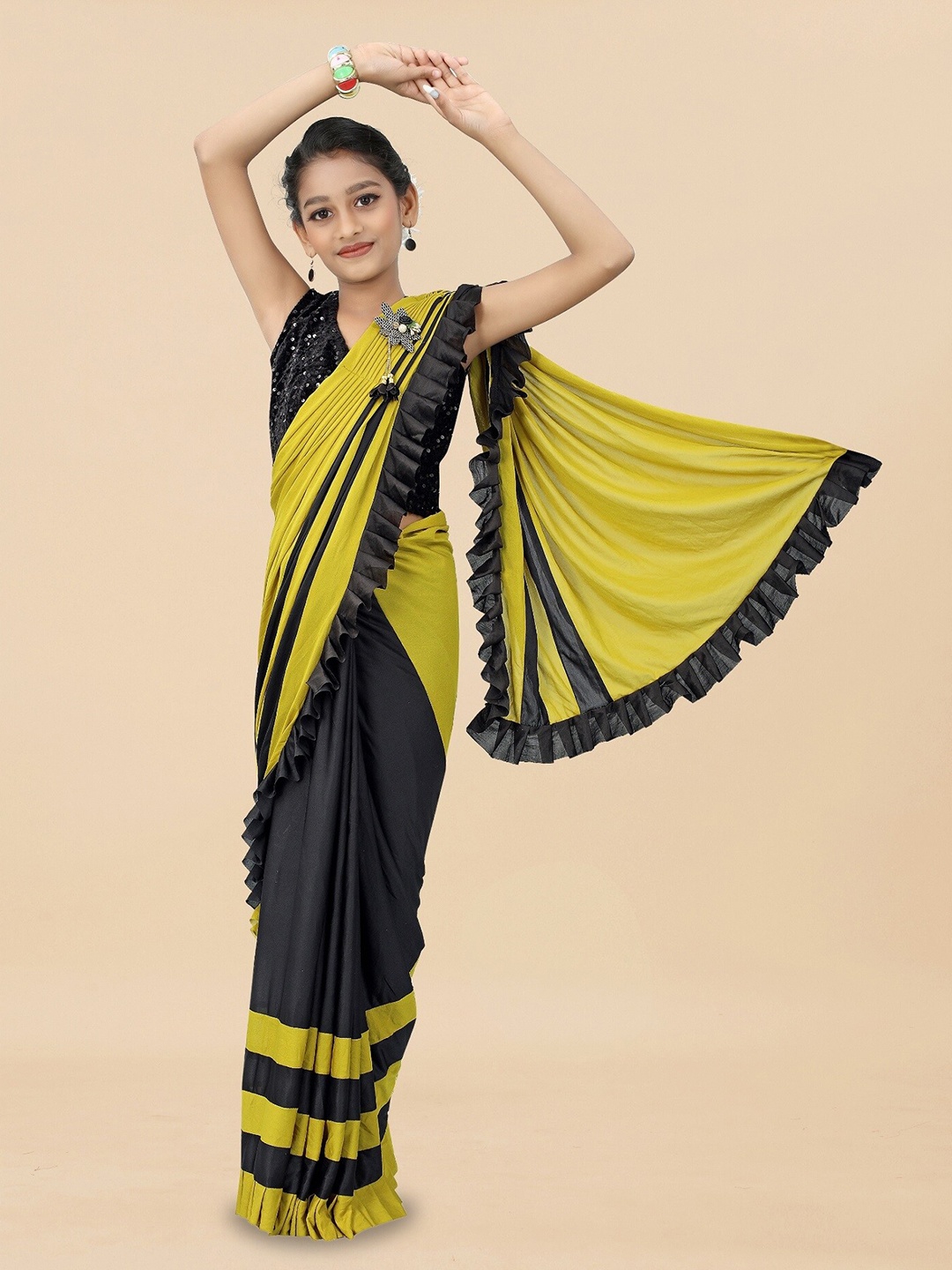 

APNISHA Girls Sequinned Ready to Wear Saree, Yellow