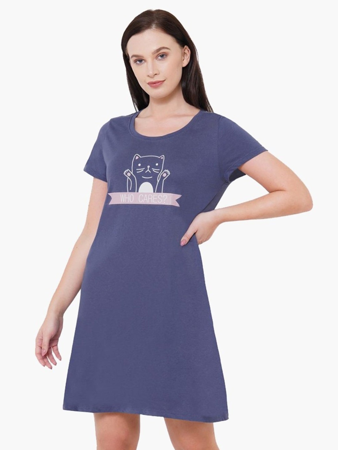 

Soie Graphic Printed Round Neck Knee Length Nightdress, Blue