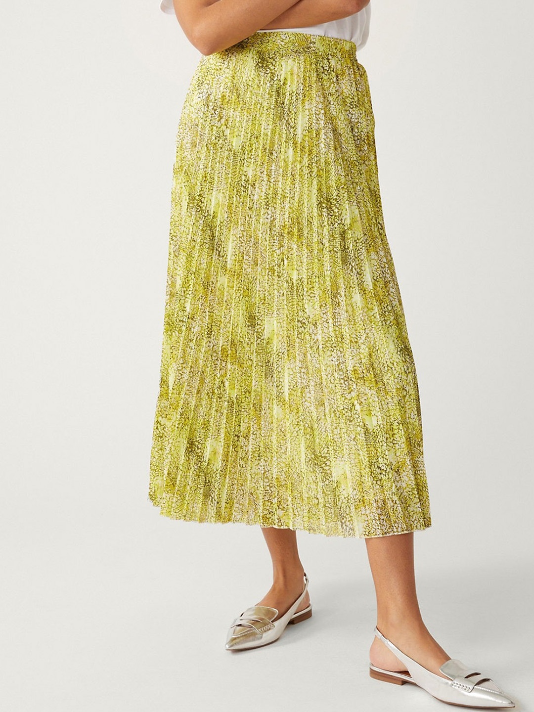 

Marks & Spencer Abstract Printed Accordion Pleats Midi A-Line Skirt, Yellow