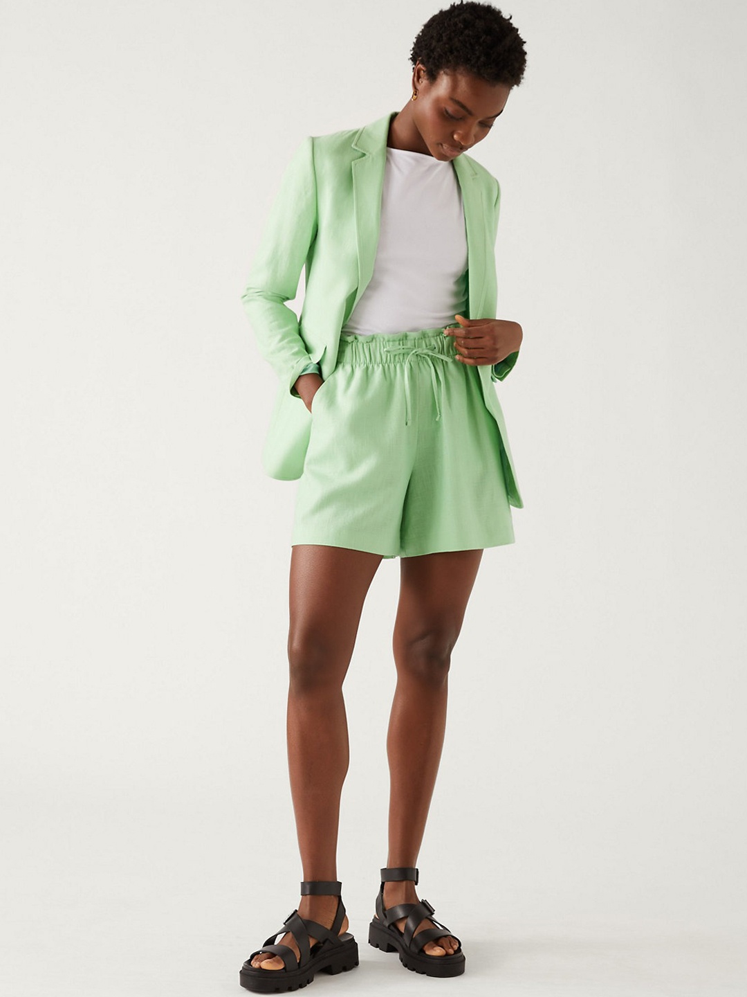 

Marks & Spencer Women High-Rise Shorts, Green