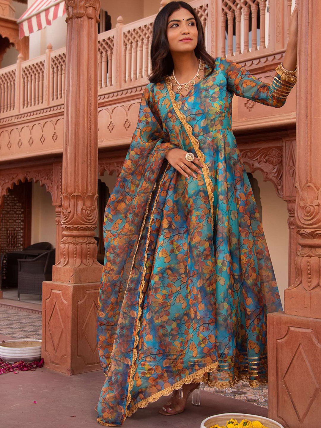 

Calmna Women Printed Organza Anarkali Kurta with Trousers & With Dupatta, Blue