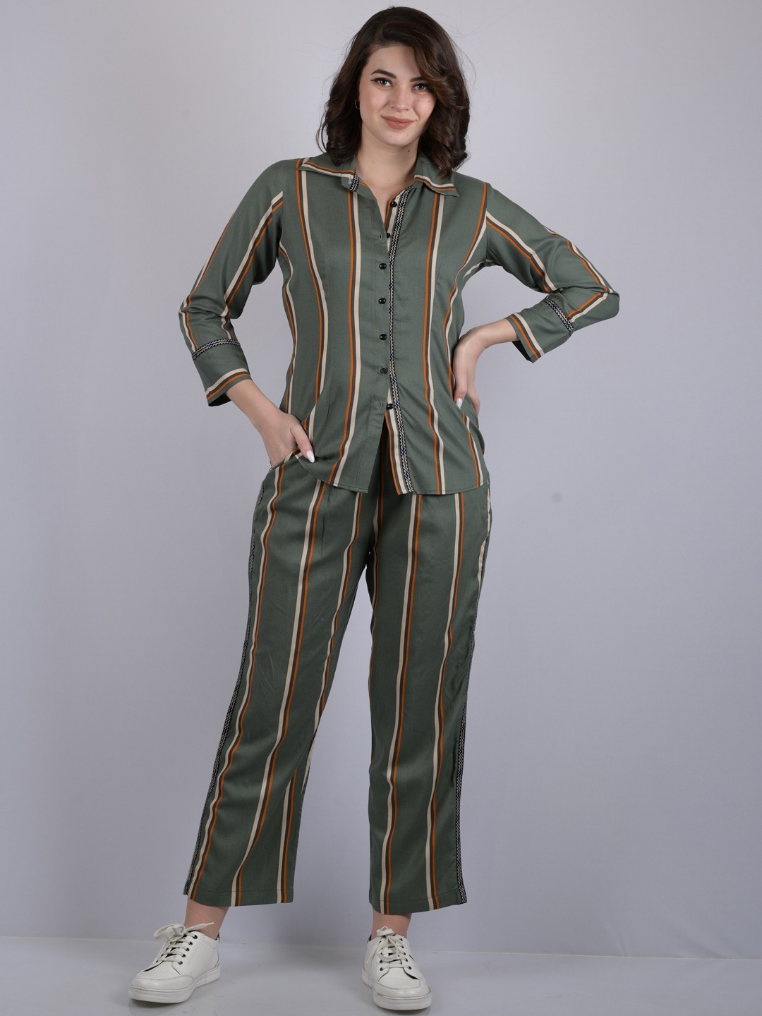 

OWO THE LABEL Striped Shirt With Trousers, Green