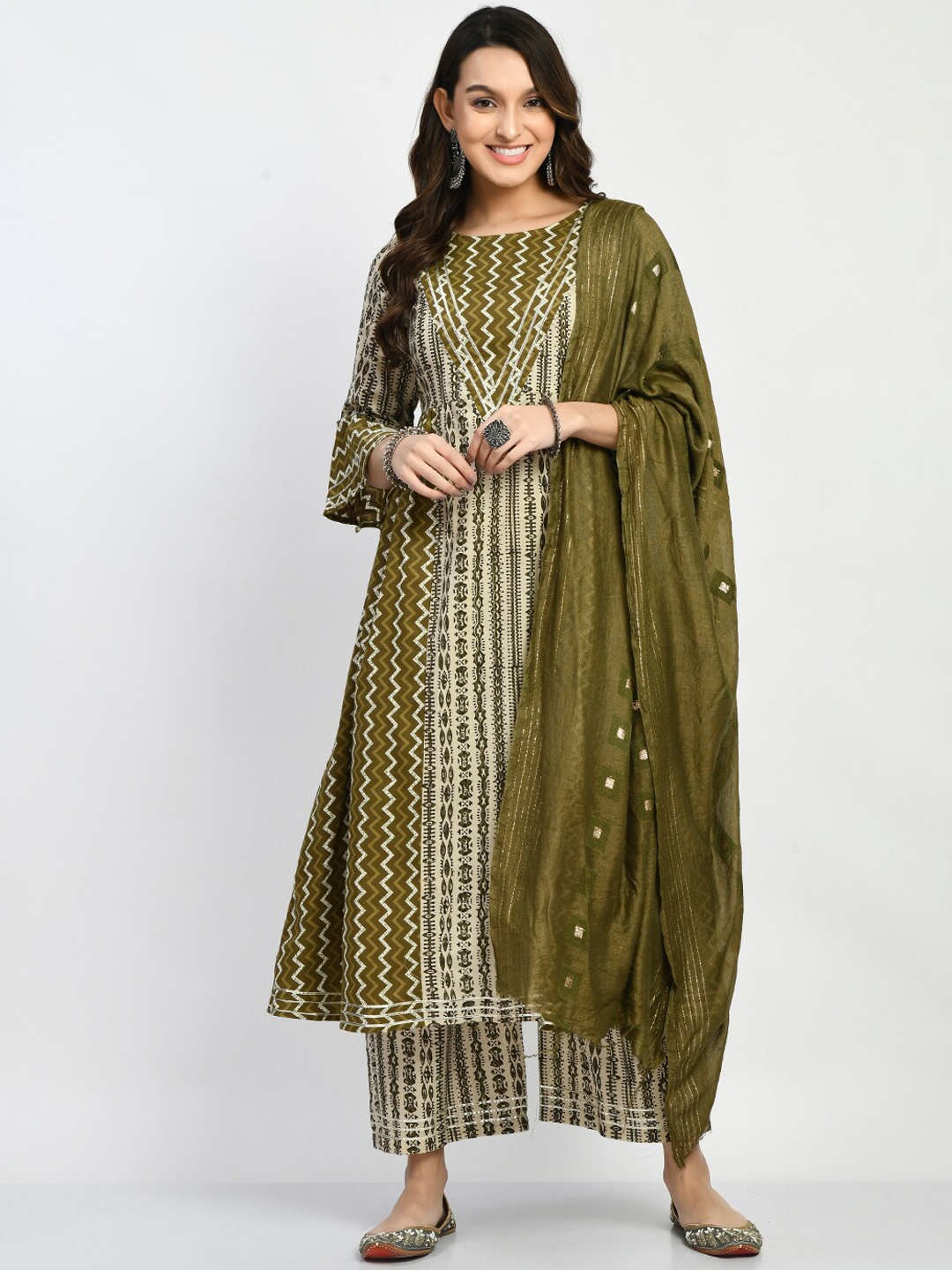 

KALINI Green Floral Regular Gotta Patti Pure Cotton Kurta With Palazzos & Dupatta