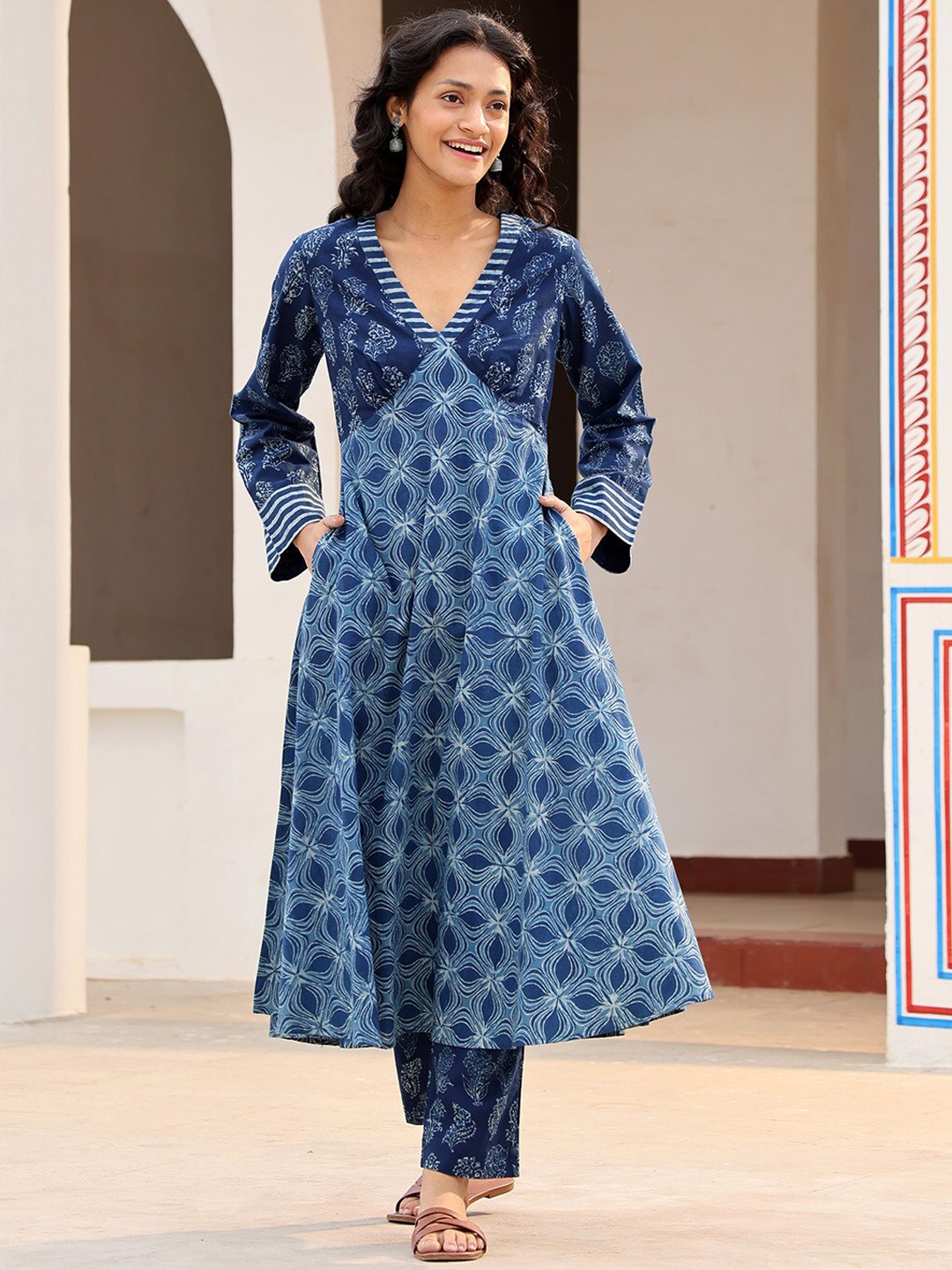 

OKHAI Ethnic Motifs Block Printed Empire Pure Cotton Kurta With Trousers, Blue
