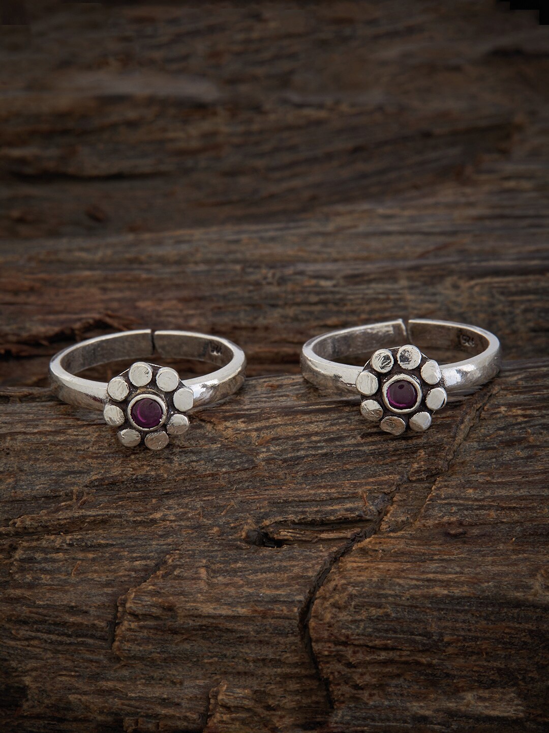 

Kushal's Fashion Jewellery Set Of 2 Rhodium-Plated Stone-Studded Toe Rings, Silver