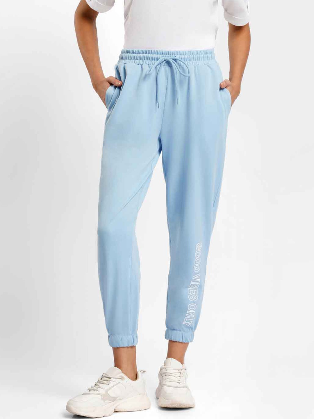 

NOBERO Women Mid-Rise Joggers, Blue