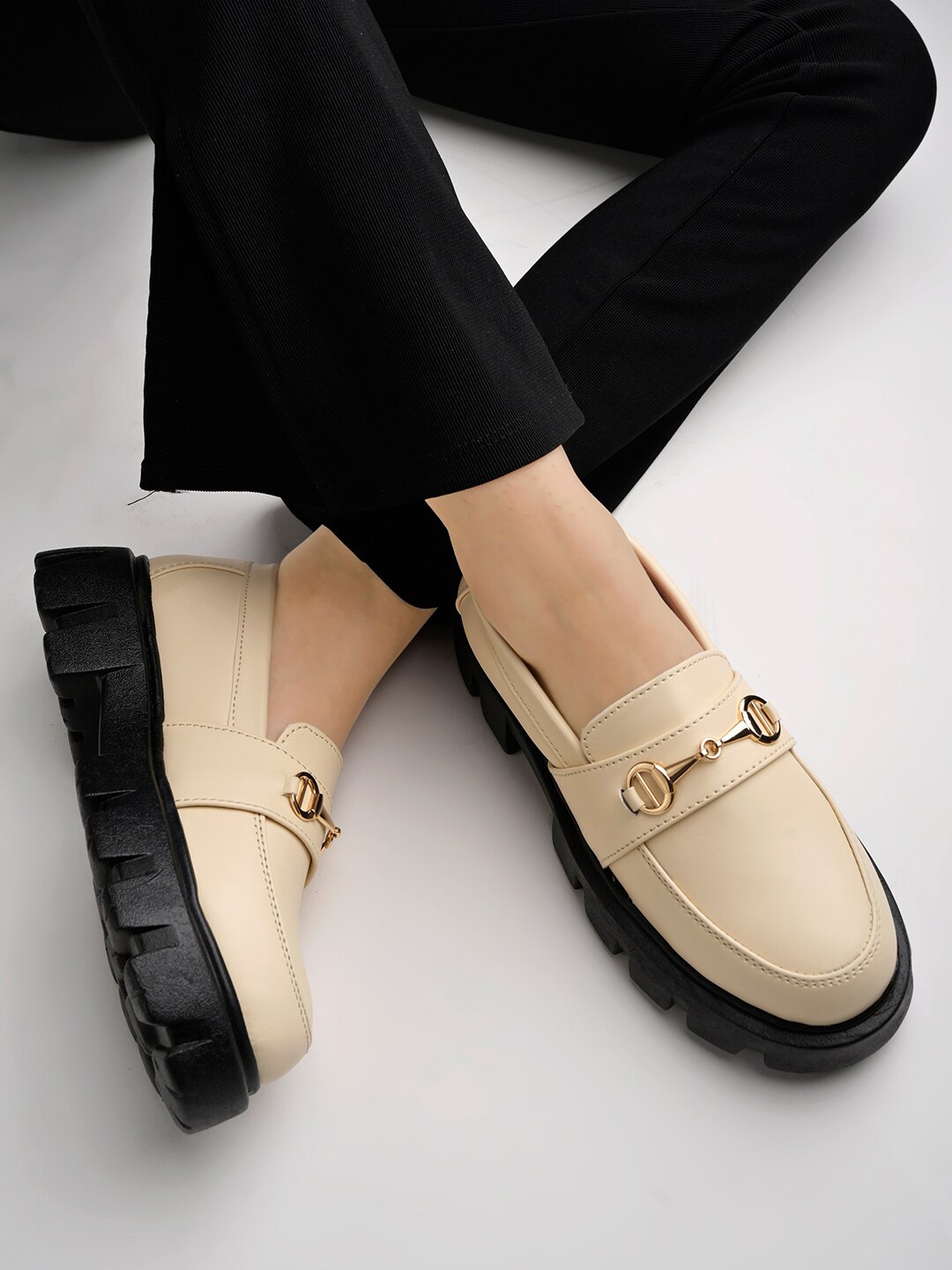 

Shoetopia Girls Embellished Comfort Insole Horsebit Loafers, Cream