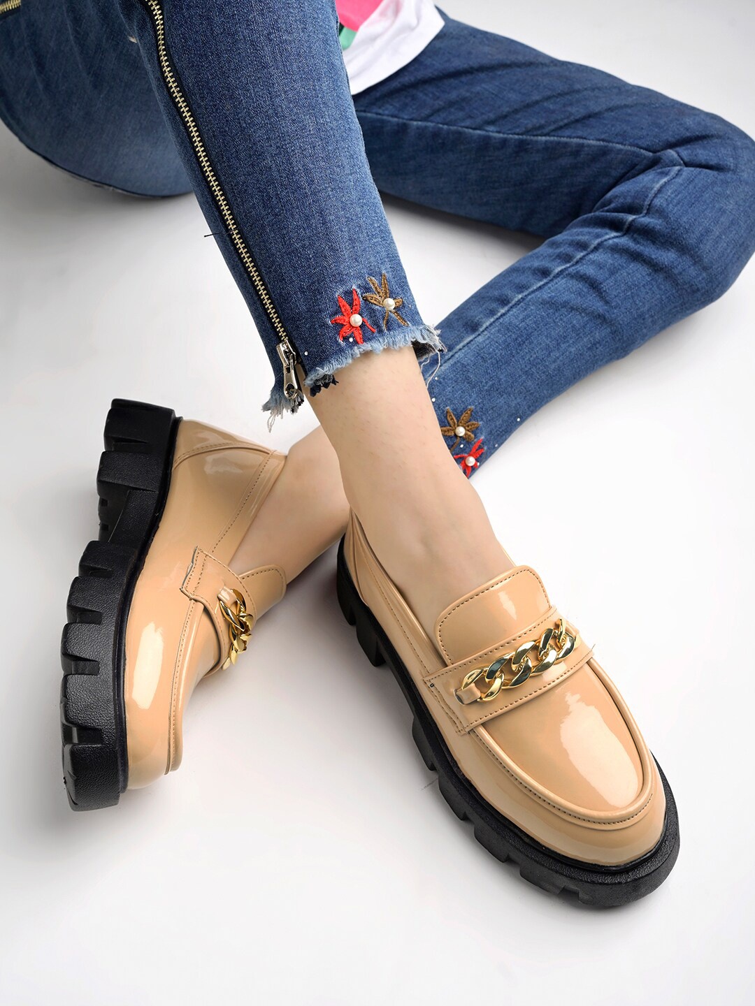 

Shoetopia Girls Embellished Heeled Lightweight Loafers, Cream