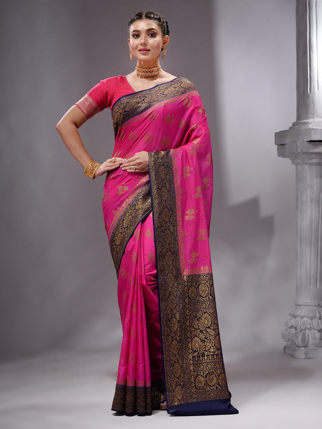 

HOUSE OF BEGUM Woven Design Zari Banarasi Saree, Pink