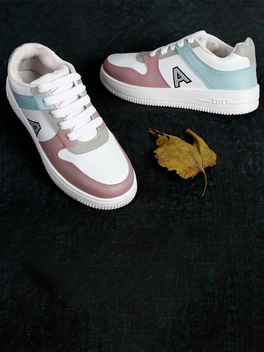 

aadi Women Colourblocked Moisture Wicking Comfort Insole Contrast Sole Sneakers, Pink