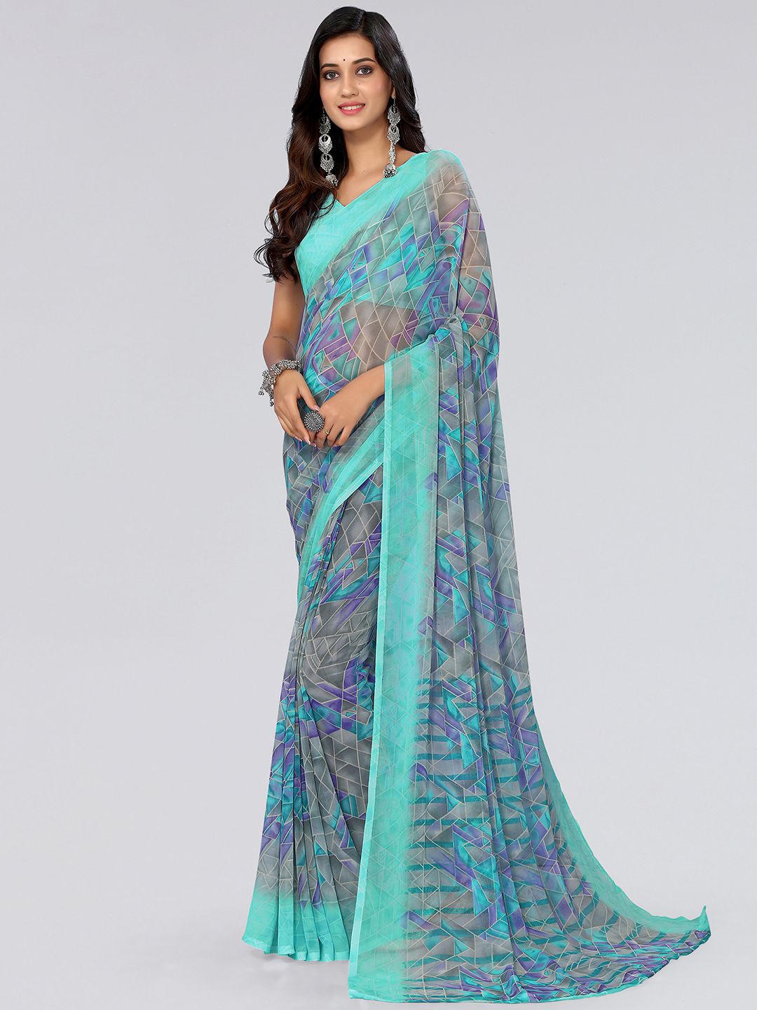 

KALINI Geometric Printed Poly Georgette Saree, Green